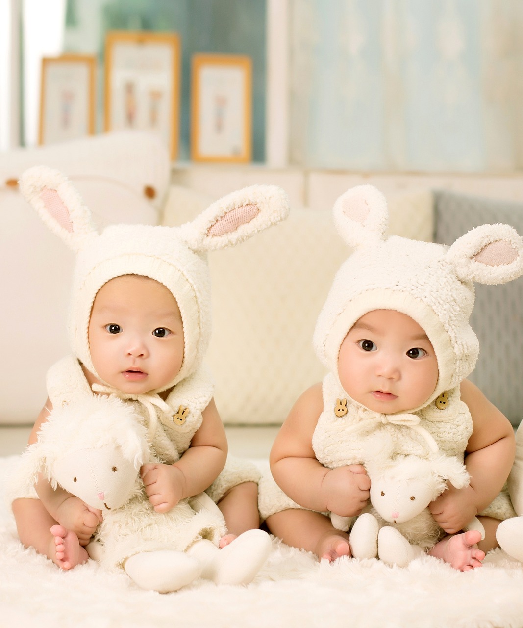夜泣きの双子を同時に寝かしつけるための効果的な方法は？