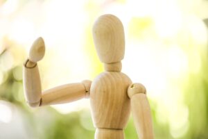 スワドルは何時から始めるべきですか？